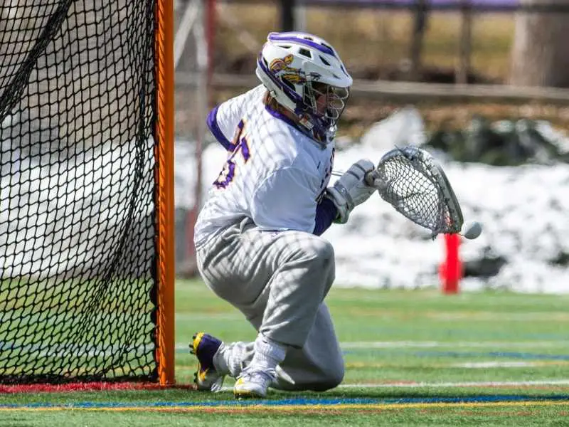 Lacrosse Goalies Wear Sweatpants